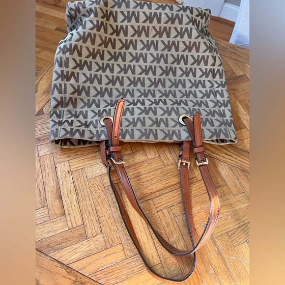 Michael Kors 'Jet Set' Mk Signature Jacquard N/S Tote, Beige/Camel - Picture 5 of 7